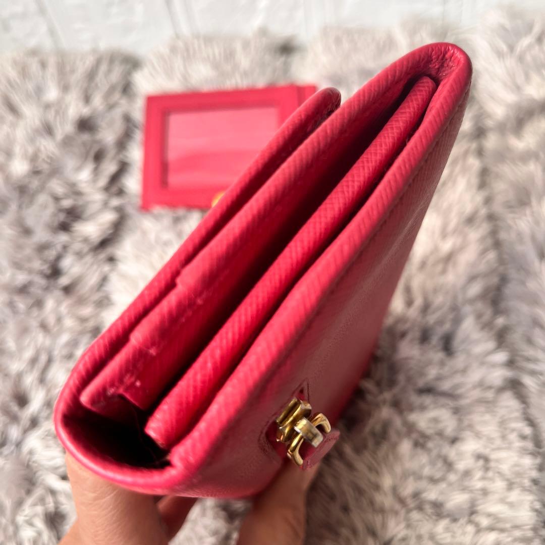 極美品✨プラダ　フィオッコ　2点　サフィアーノ　カードケース付き　ピンク