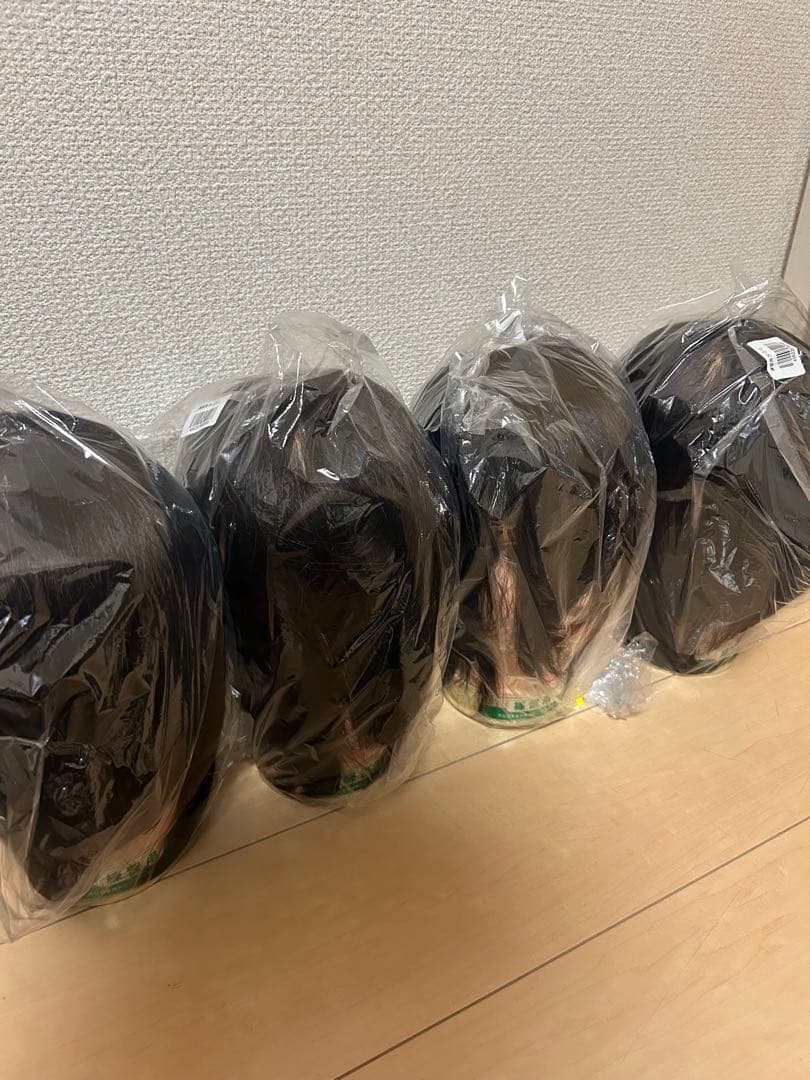 美容師国家試験　練習用カットウィッグ 4個セット