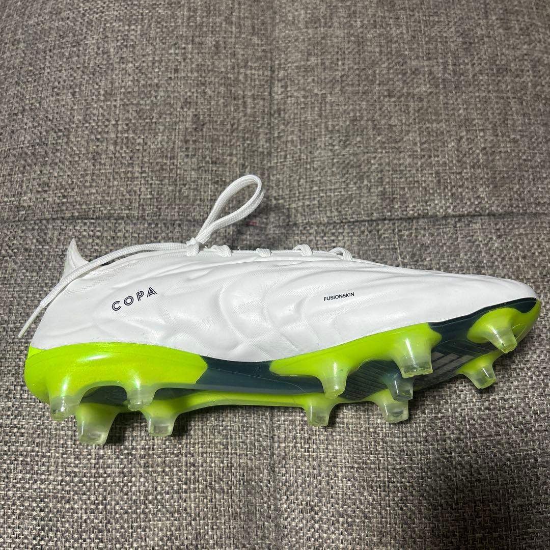 更に値下げ！アディダス　サッカースパイク コパピュア.1 AG /人工芝用