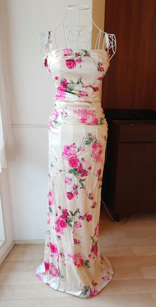 ドルチェ&ガッバーナ花柄ロングドレス