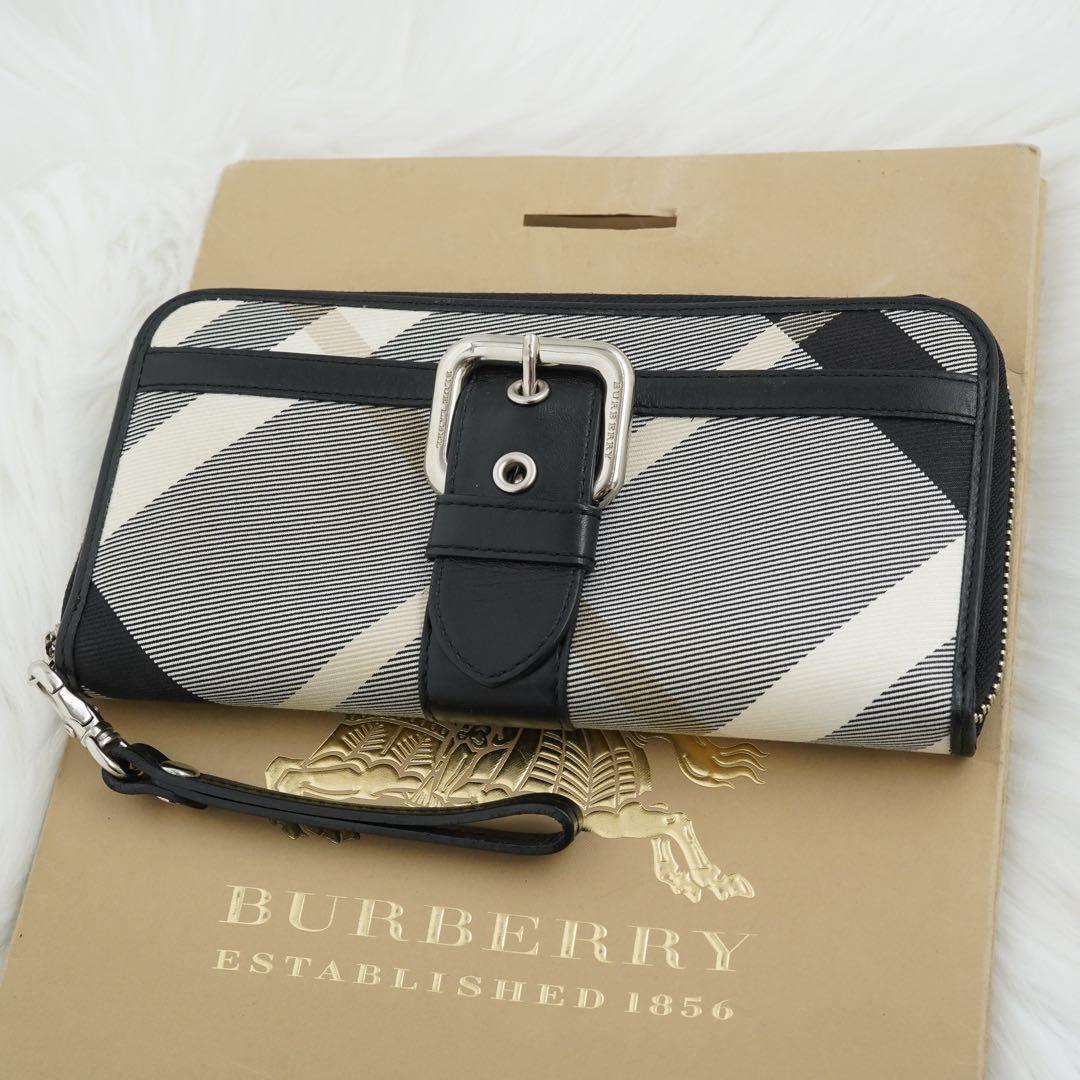 未使用品　BURBERRY BLUE LABEL 長財布　チェック柄　ブラック