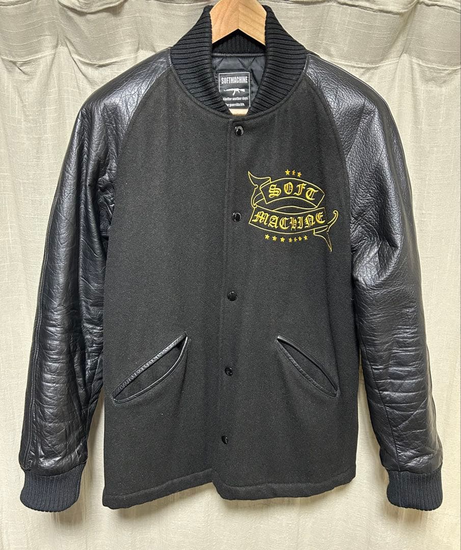 SOFTMACHINE マリア刺繍ファラオジャケット ブラック Lサイズ