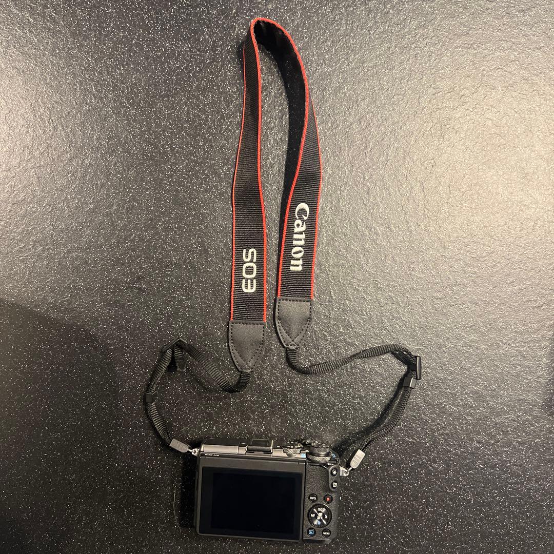 2/10限定値引き！！CanonEOS M6ミラーレスカメラ本体と付属品他