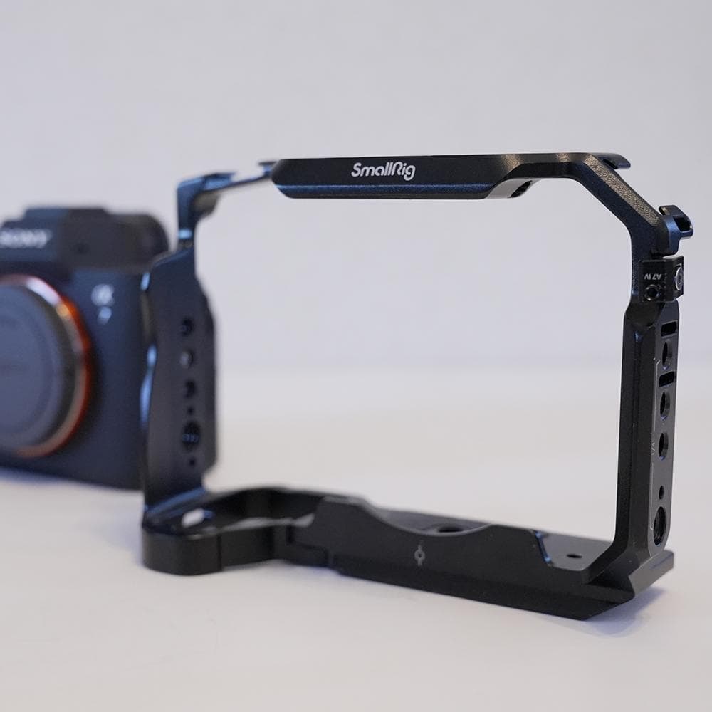 SONY α7IV ボディ（ILCE 7M4）＋ケージ付