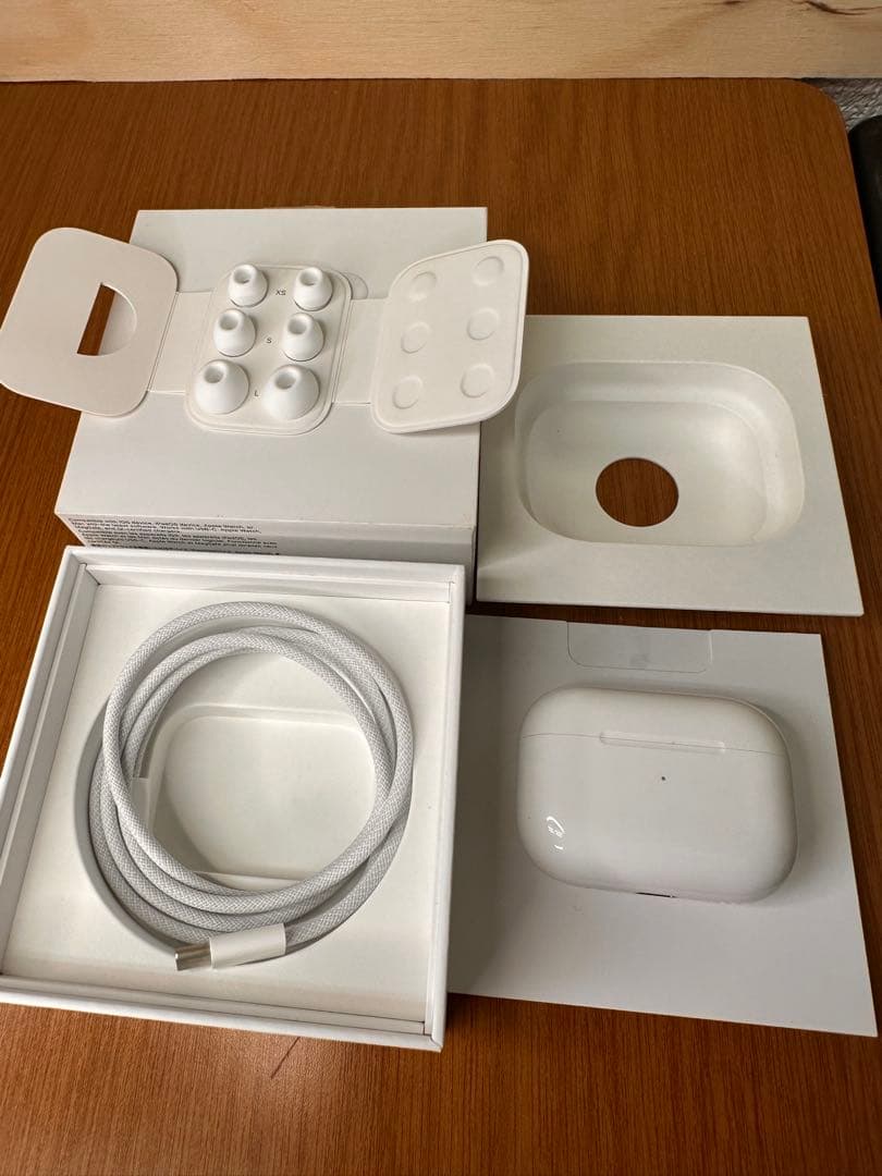 【美品】AirPodsPro第2世代 MTJV3J/A 3P2GL