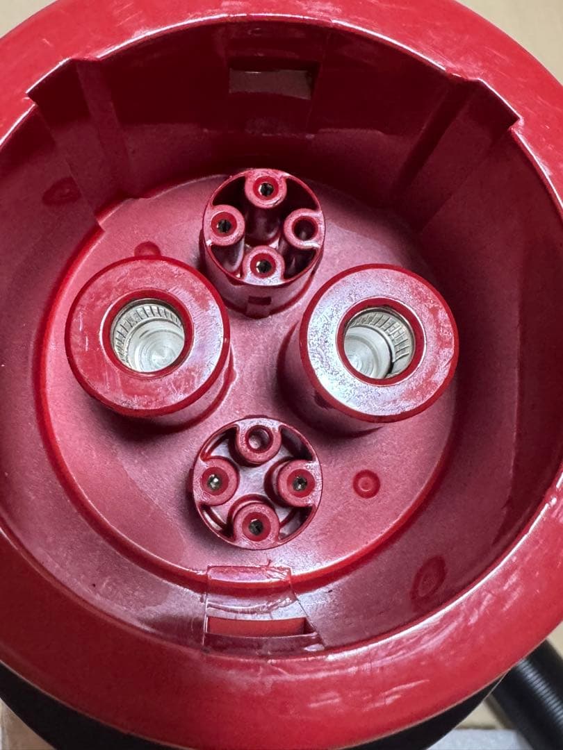 TESLA CHAdeMOアダプター　国内正規品