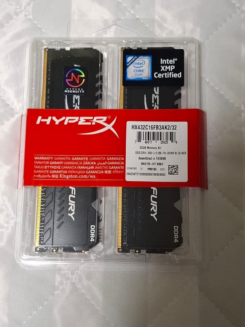メモリー DDR4 3200MHz 16GBx2 HyperX FURY RGB CL16