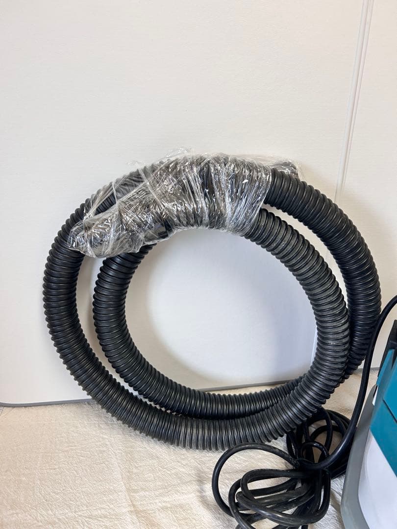 1213 マキタ　VC0820