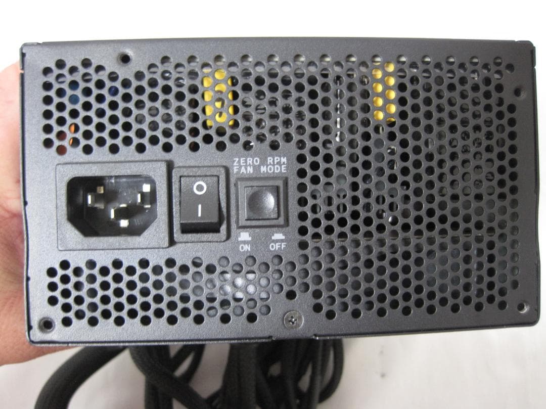 NZXT C1000 1000W 電源ユニット