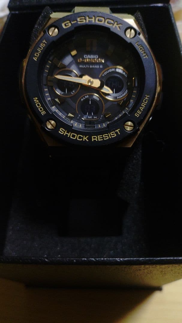 G-SHOCK 　ブラック/ゴールド GST-W300G ソーラー、電波時計