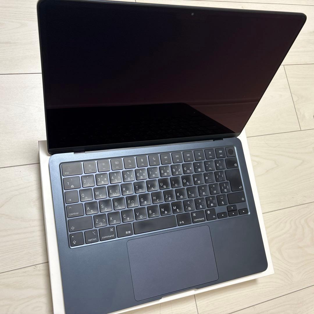 M2 MacBook Air 13.6インチ 8GB 256GB ミッドナイト