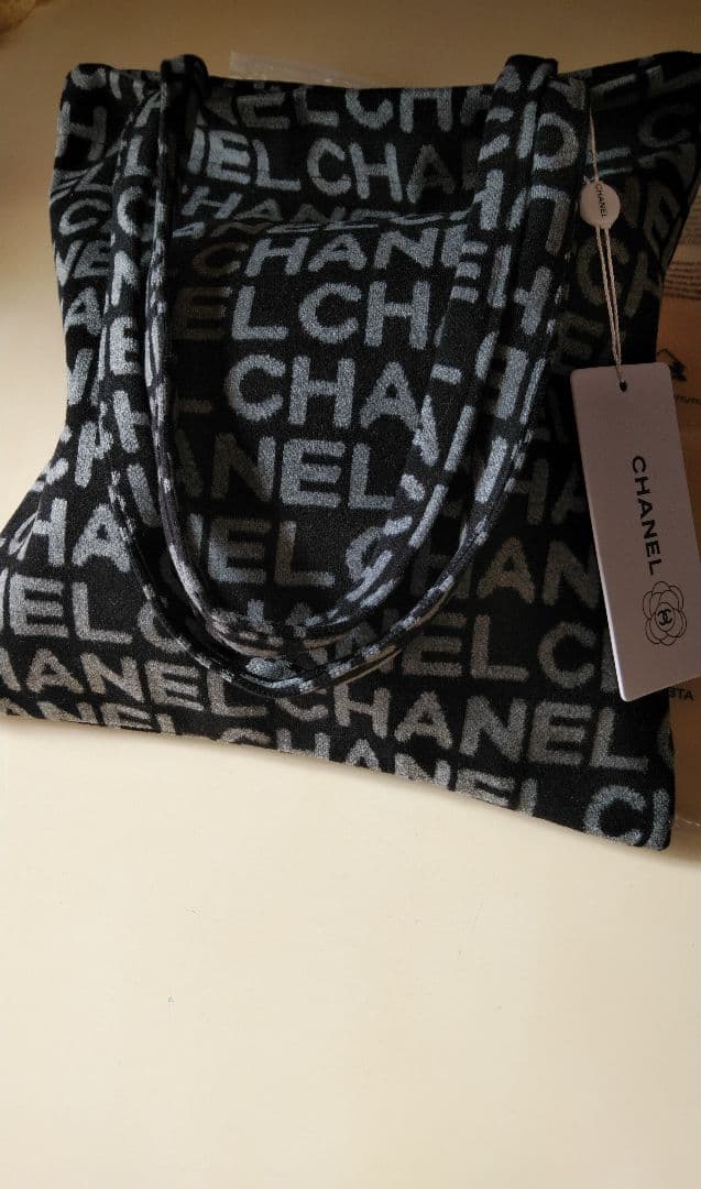 CHANELノベルティロゴキャンバストートバック