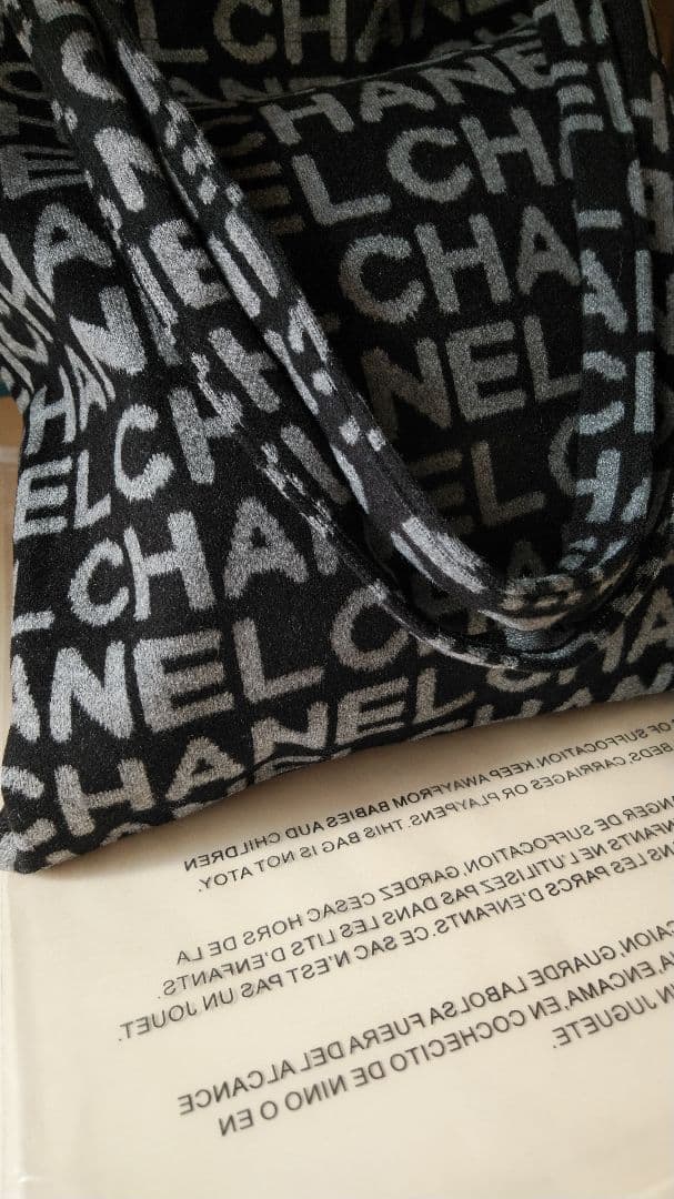 CHANELノベルティロゴキャンバストートバック