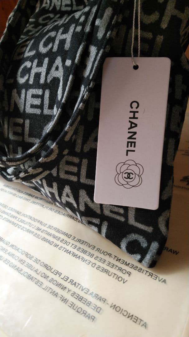 CHANELノベルティロゴキャンバストートバック