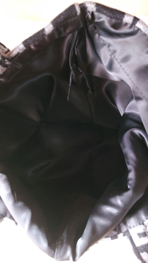 CHANELノベルティロゴキャンバストートバック