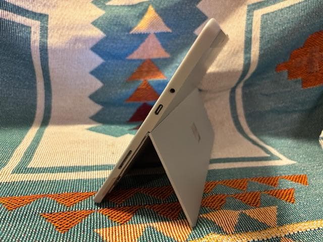 LTE　Microsoft Surface Go 3 2022　(2)