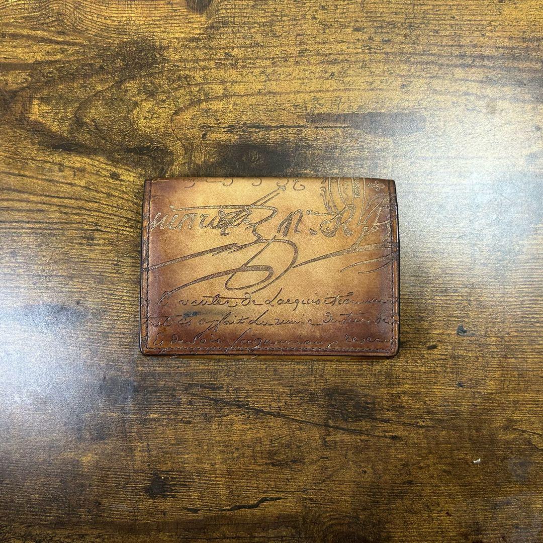 約9.9万円　オルガ期　Berluti インヴィア フラップ　名刺入れ