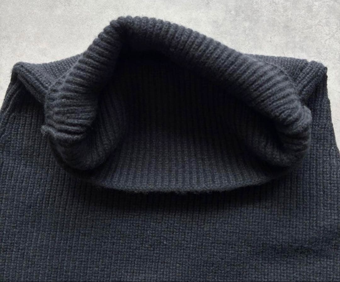 美品 AP STUDIOカシミヤ混 ニットケープネック ウォーマー リブ編み 黒