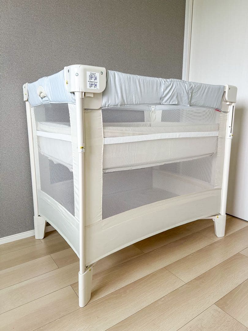 アップリカ　ココネル　エアープラス　ベビーベッド