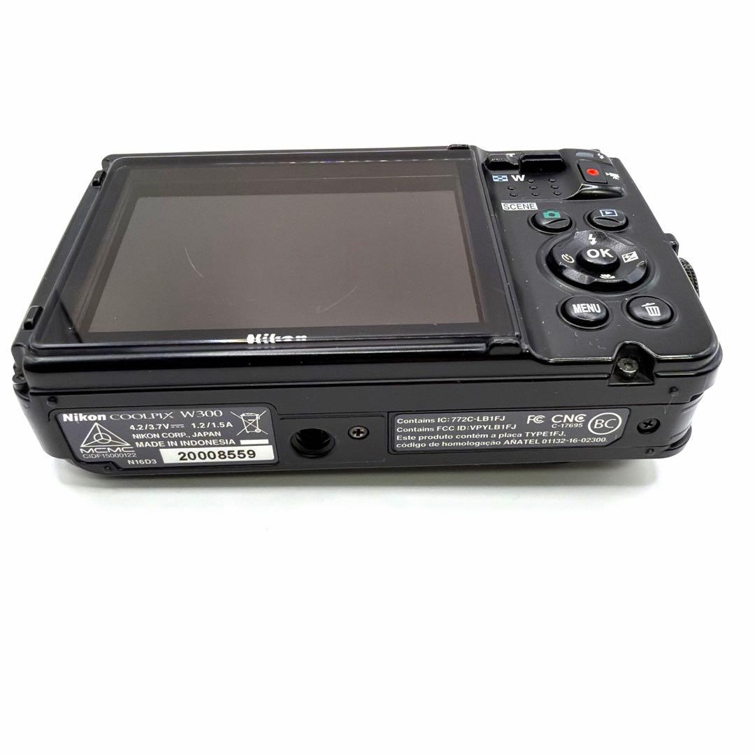 美品　Nikon COOLPIX W300 ブラック　ニコン　デジカメ