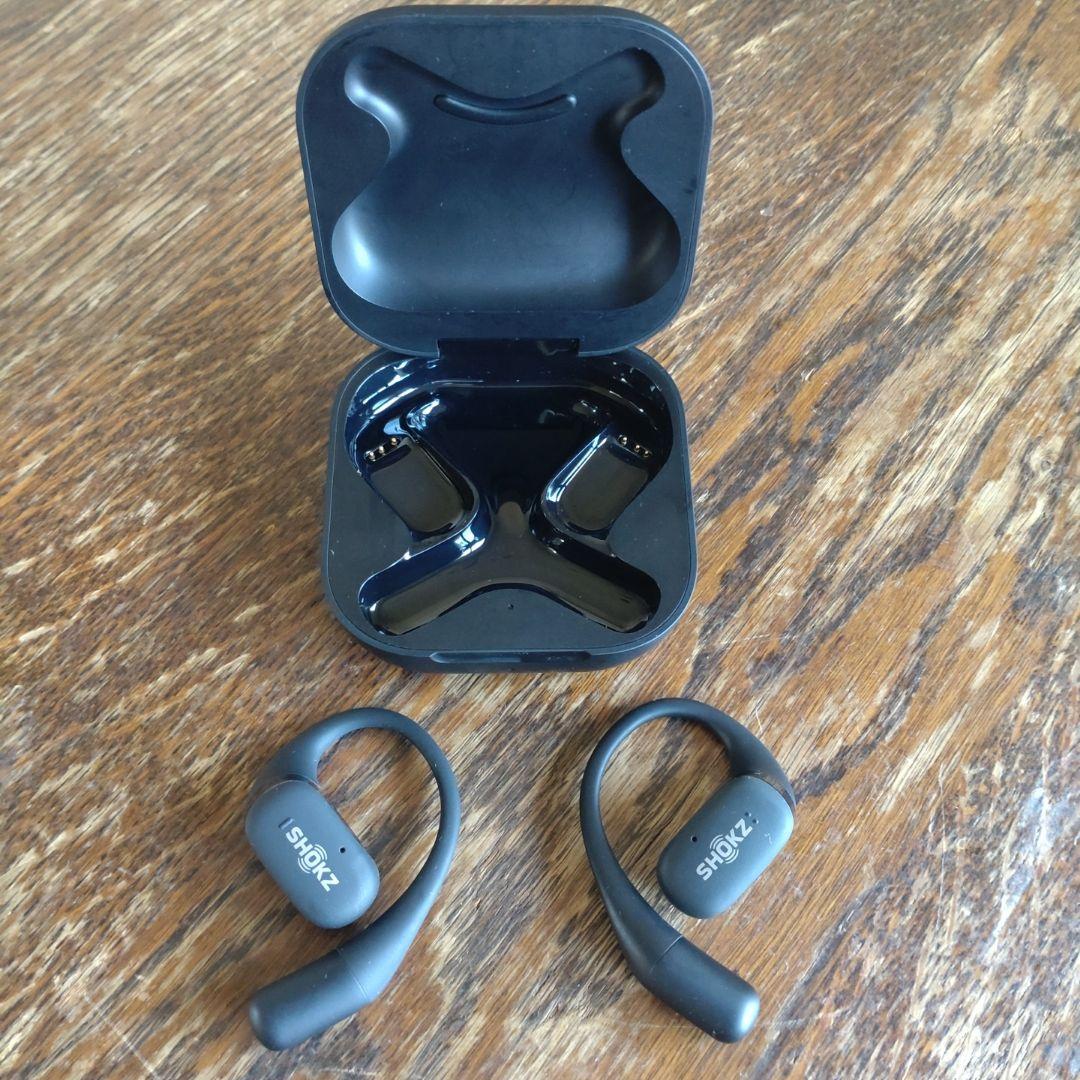 ショックス　Shokz　OpenFit　Black　黒　ワイヤレスイヤホン