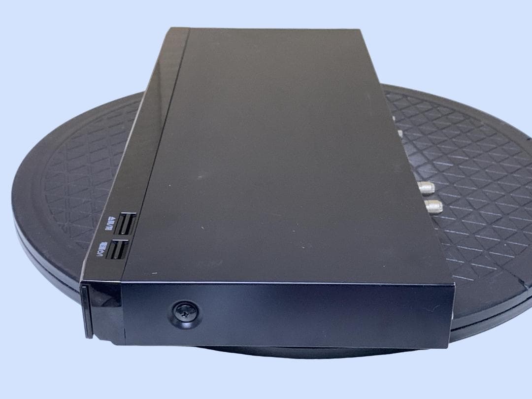 M9808 Panasonic ブルーレイレコーダーDMR-BRG2020