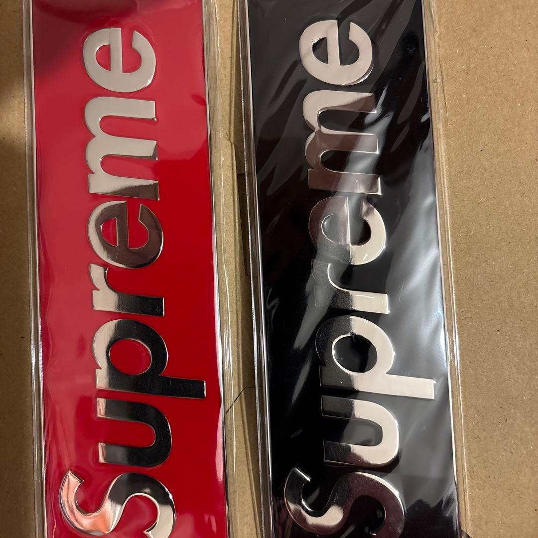【2色セット】Supreme Box Logo Car Emblem