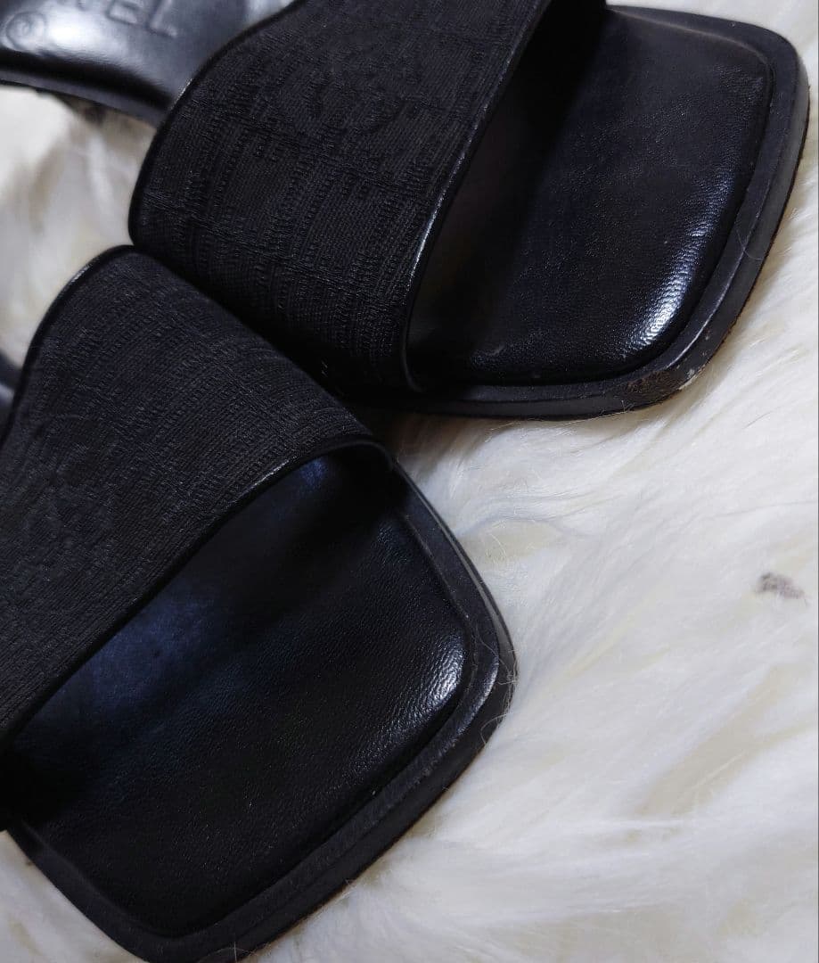 シャネル　ミュール