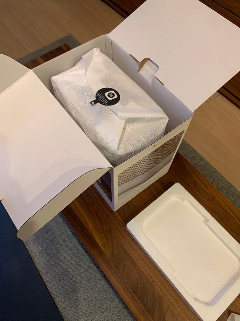 【ほぼ未使用】B&O BEOLIT 20 Bang & Olufsen