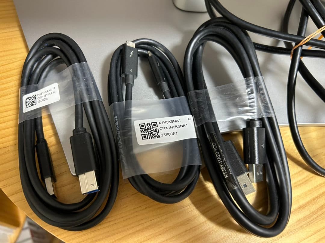 DELL Ultrasharp U4021QW 39.7インチ 曲面モニター