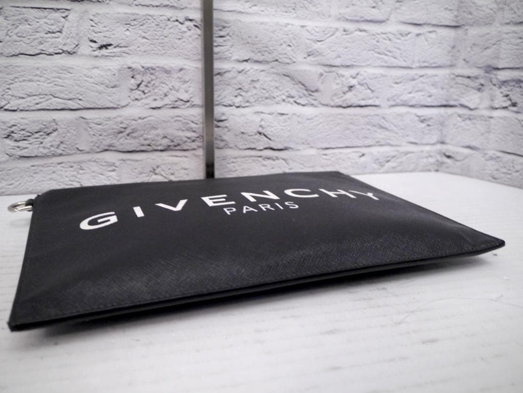 ◆GIVENCHY ジバンシィ ビッグロゴ サフィアーノレザー クラッチ バッグ