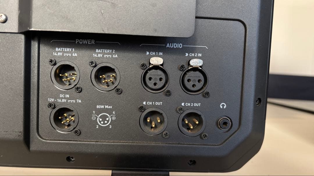 ATOMOS SUMO 19 液晶モニター 中古　ケース付き