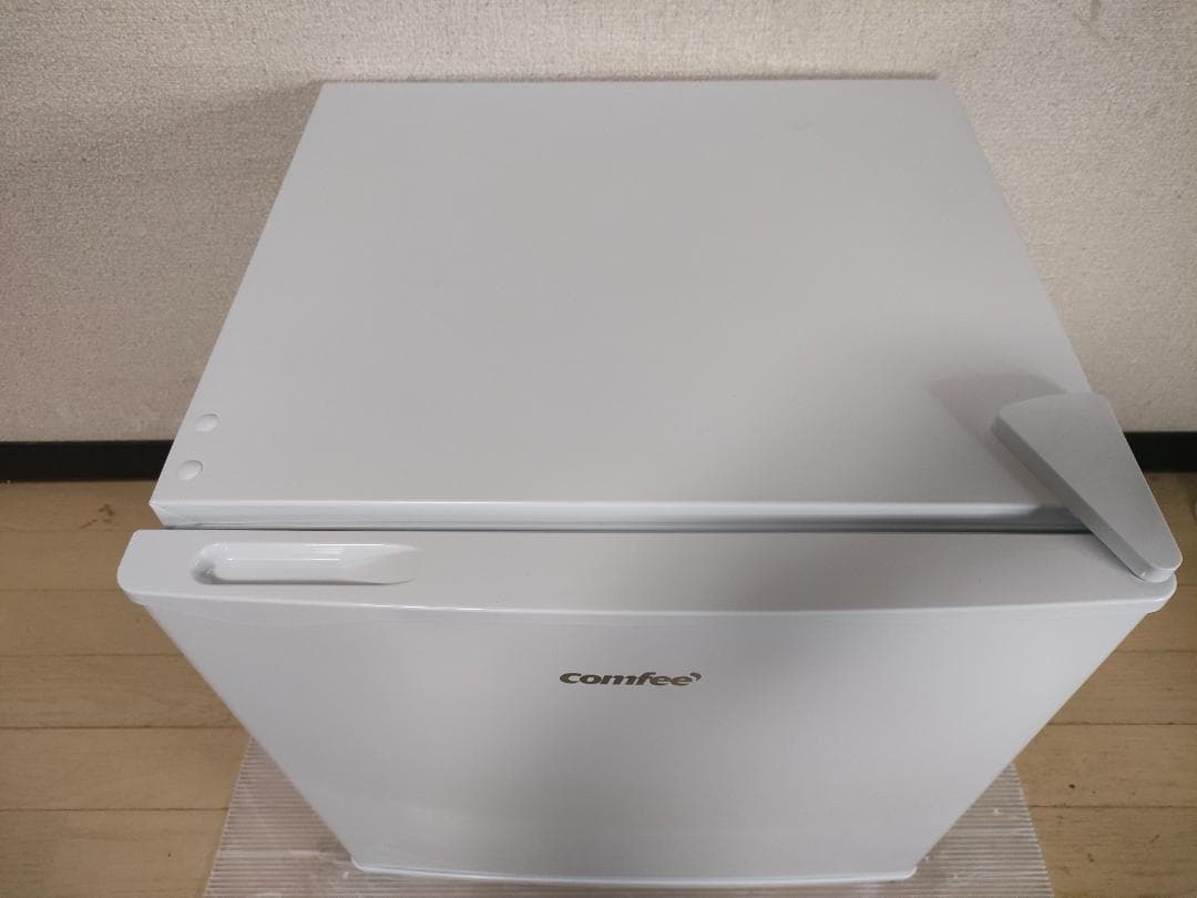 美品 コンフィー/comfee 小型冷蔵庫 RCD45WH/E 2024年製