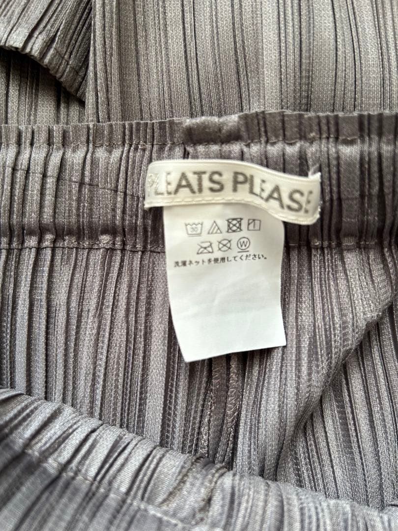 プリーツプリーズ　ベーシックグレーサイズ5