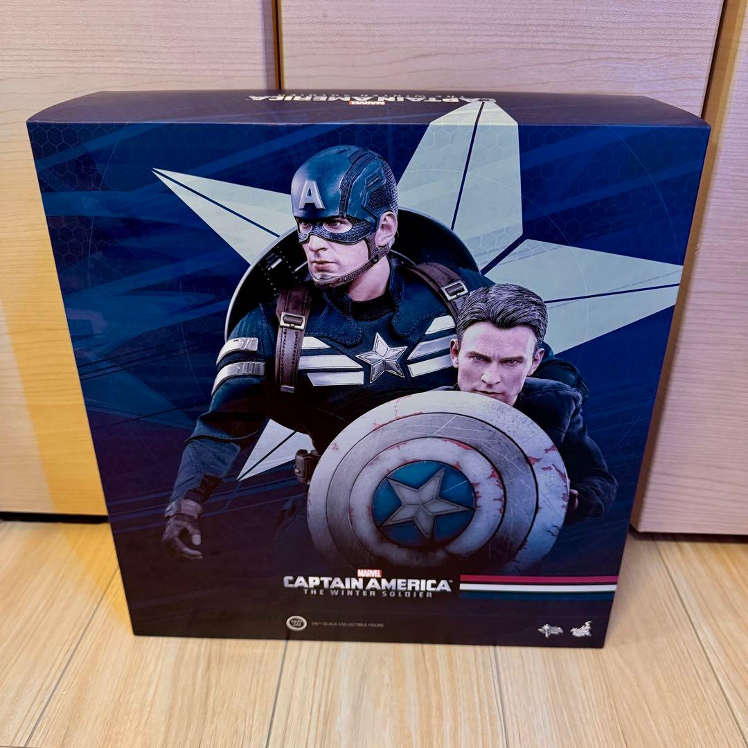 ホットトイズ　キャプテン・アメリカ(ステルス・スーツ版)＆スティーブ・ロジャース