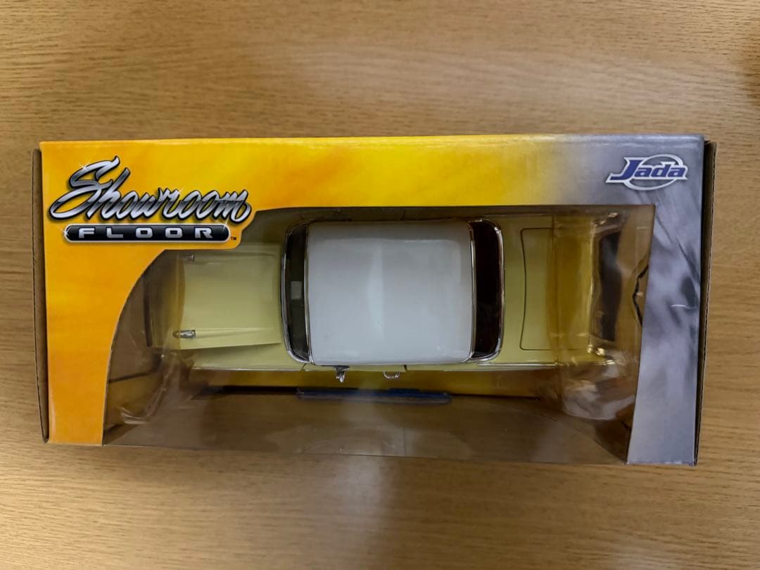 【廃番】1957 Chevy Bel Air クリーム Jada 1/24