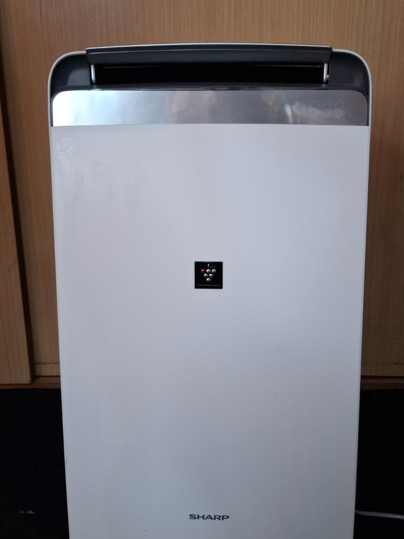 SHARP 除湿機 　　2020年
