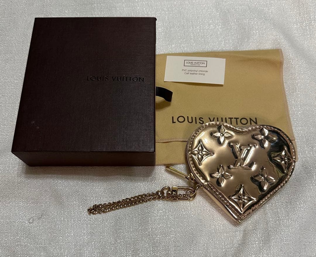 新品　ヴィトン Louis Vuitton ハート型ケース ゴールド