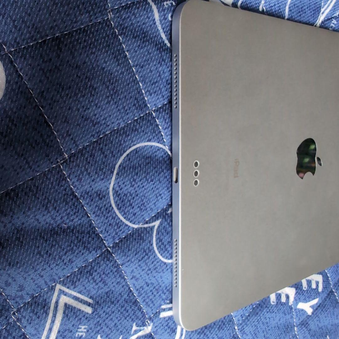 美品　iPad Pro 11インチ 第2世代128GB WiFiモデル