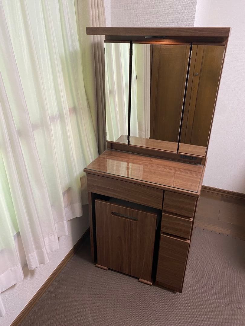 三面鏡ドレッサー 幅60cm 鏡裏収納・ライト付き