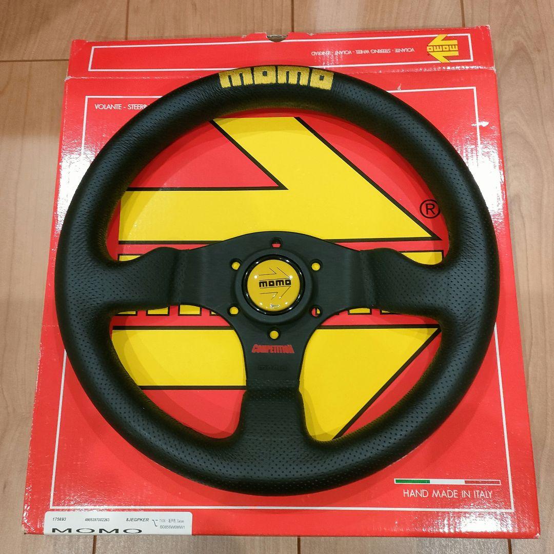 【値下げ】MOMO ステアリング COMPETITION Φ32cm