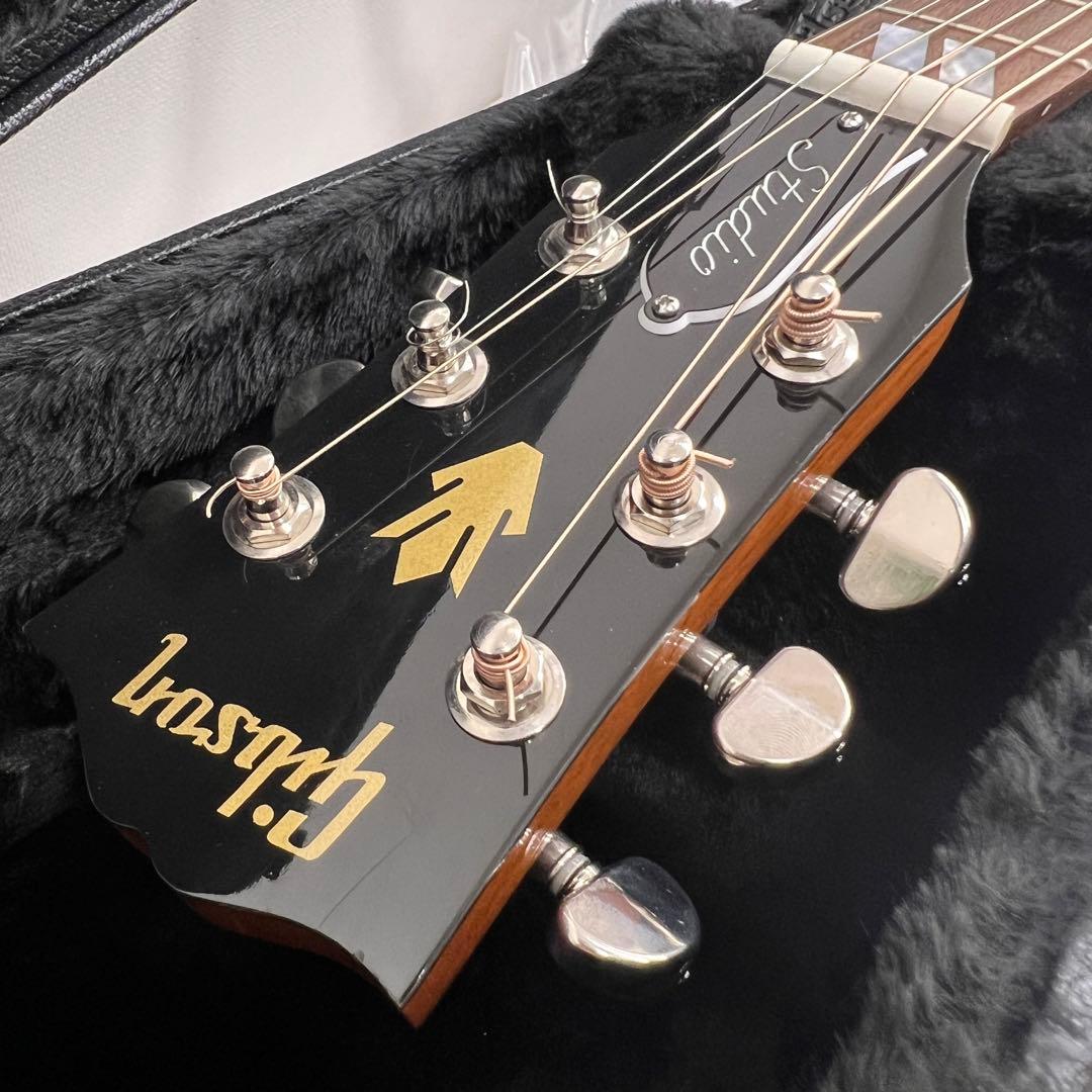 ギター Gibson Hummingbird Studio Walnut Antique