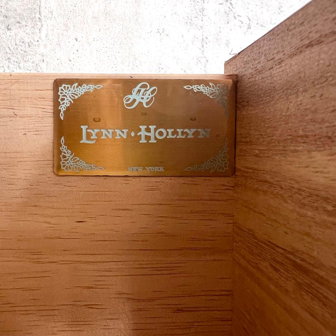 リンホーリン 4段チェスト　Lynn Hollyn サイドボード