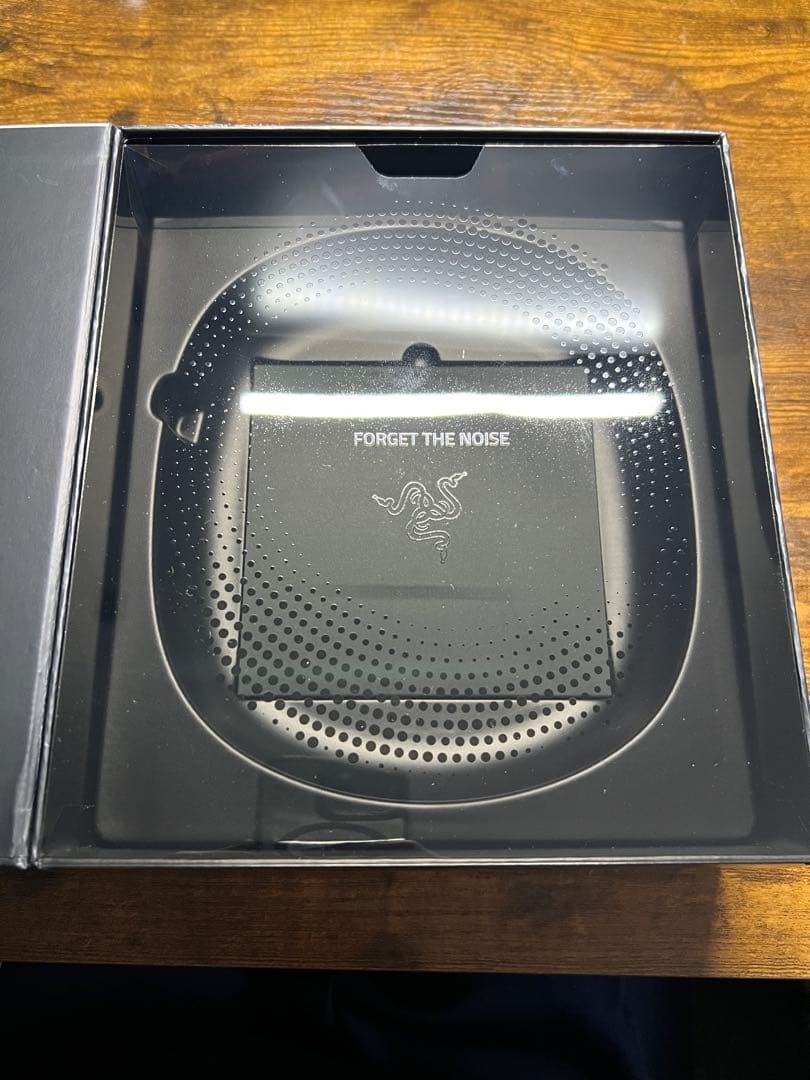 ヘッドホン Razer Opus