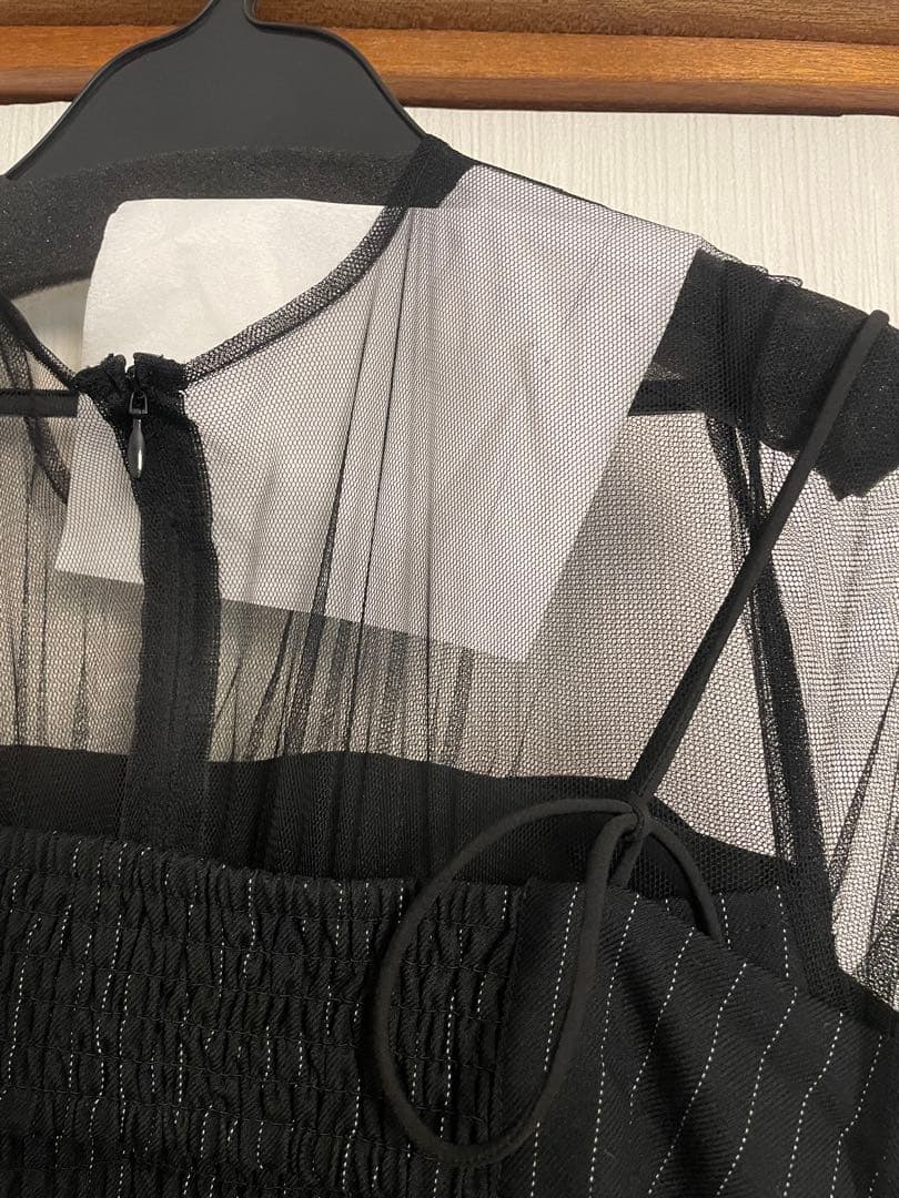 リルアー　Wavy frill bustier stripe dress