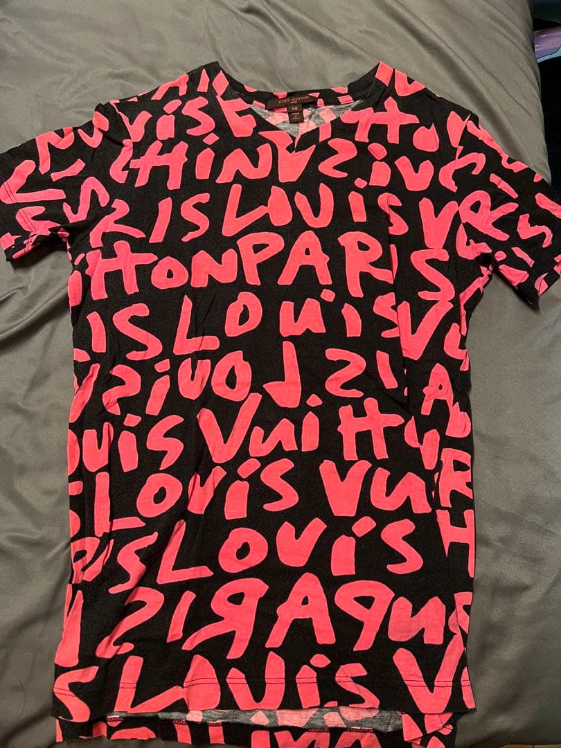 美品 ルイヴィトン Tシャツ XS Louisvitton レディース ロゴ