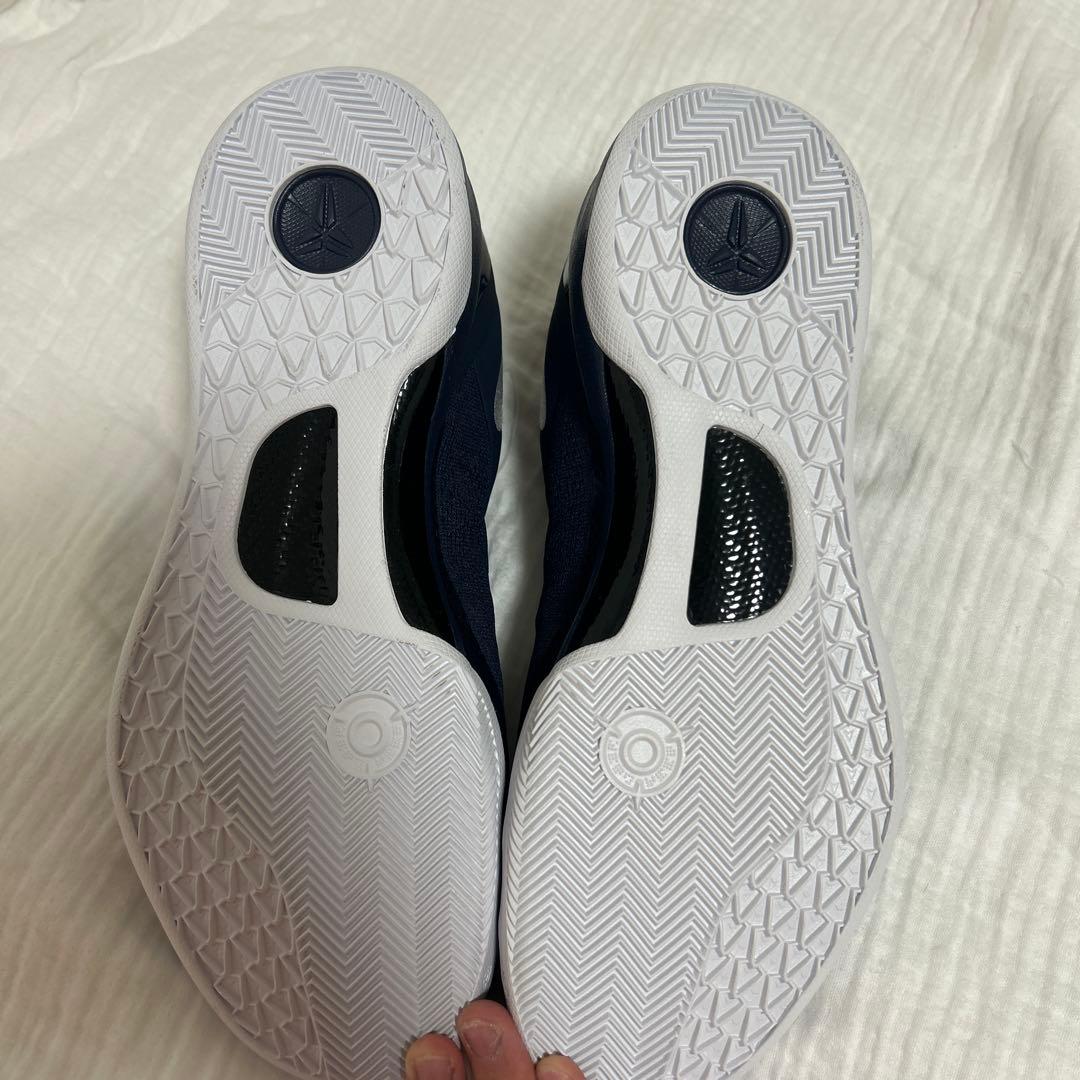 Nike Kobe 8ネイビー バスケットシューズ