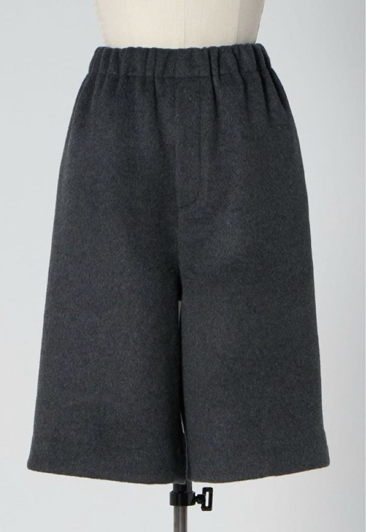 美品 DRAWER カシミヤウールショートパンツ