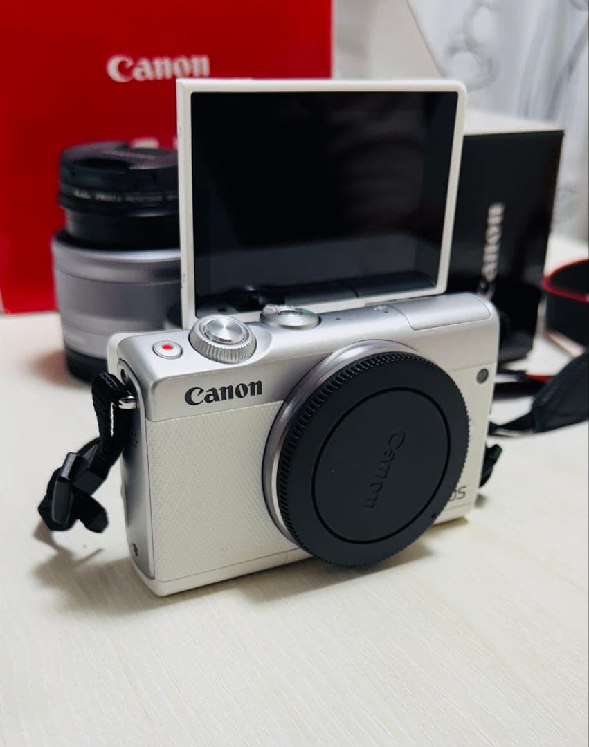canonミラーレス一眼カメラEOS M100 、標準ズーム、単焦点、レンズ2点