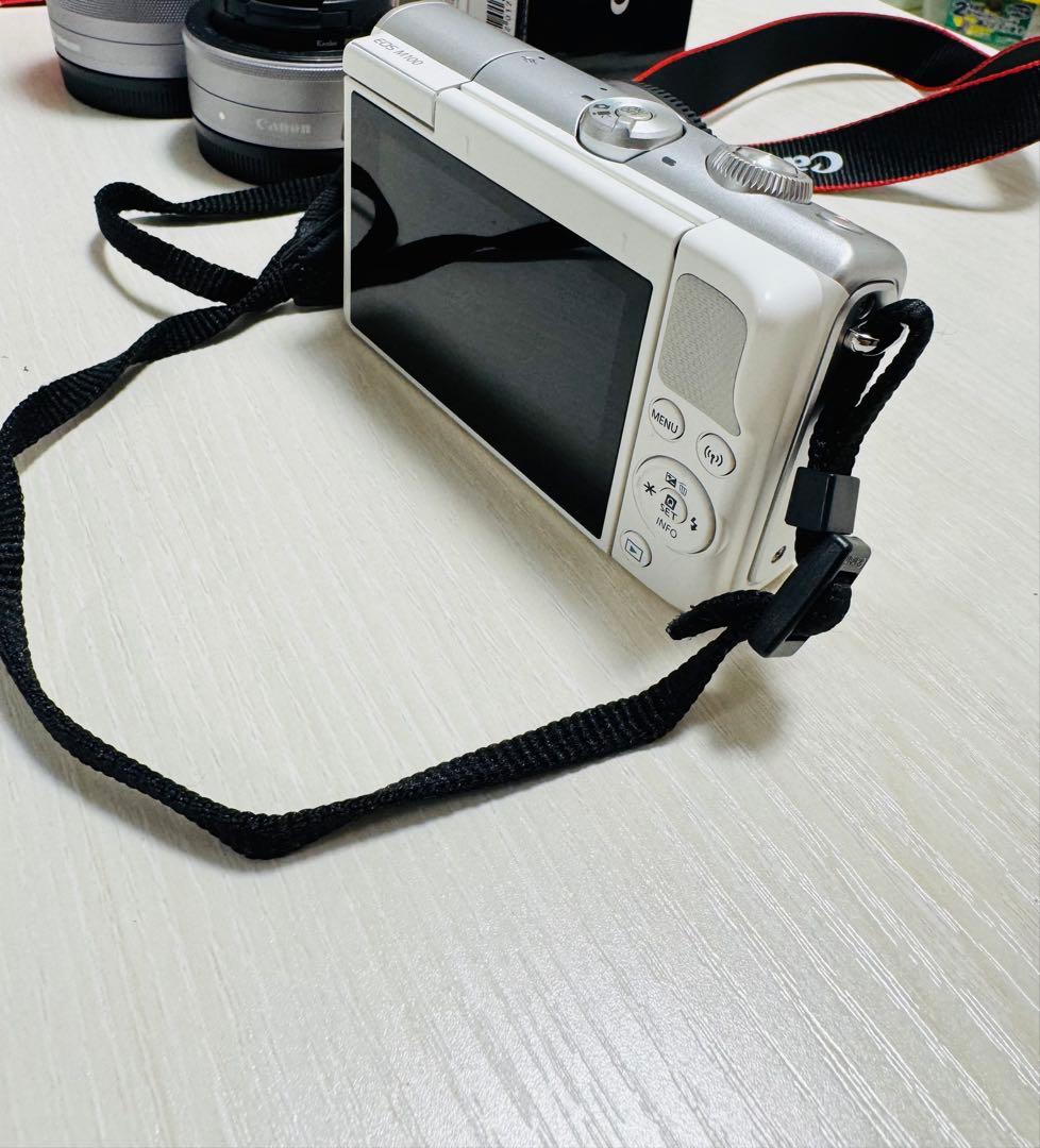 canonミラーレス一眼カメラEOS M100 、標準ズーム、単焦点、レンズ2点